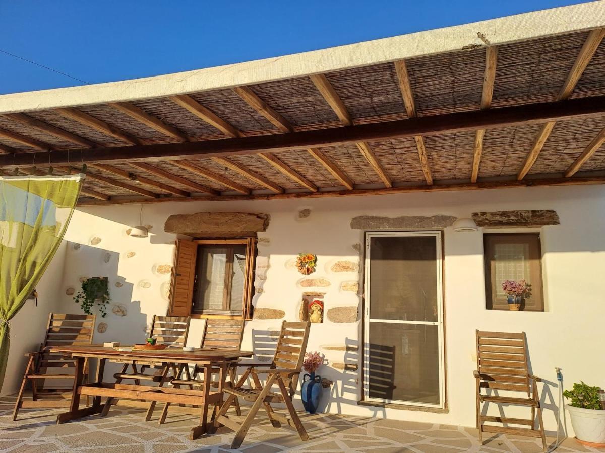 Traditional House Paros Szarakíniko Kültér fotó