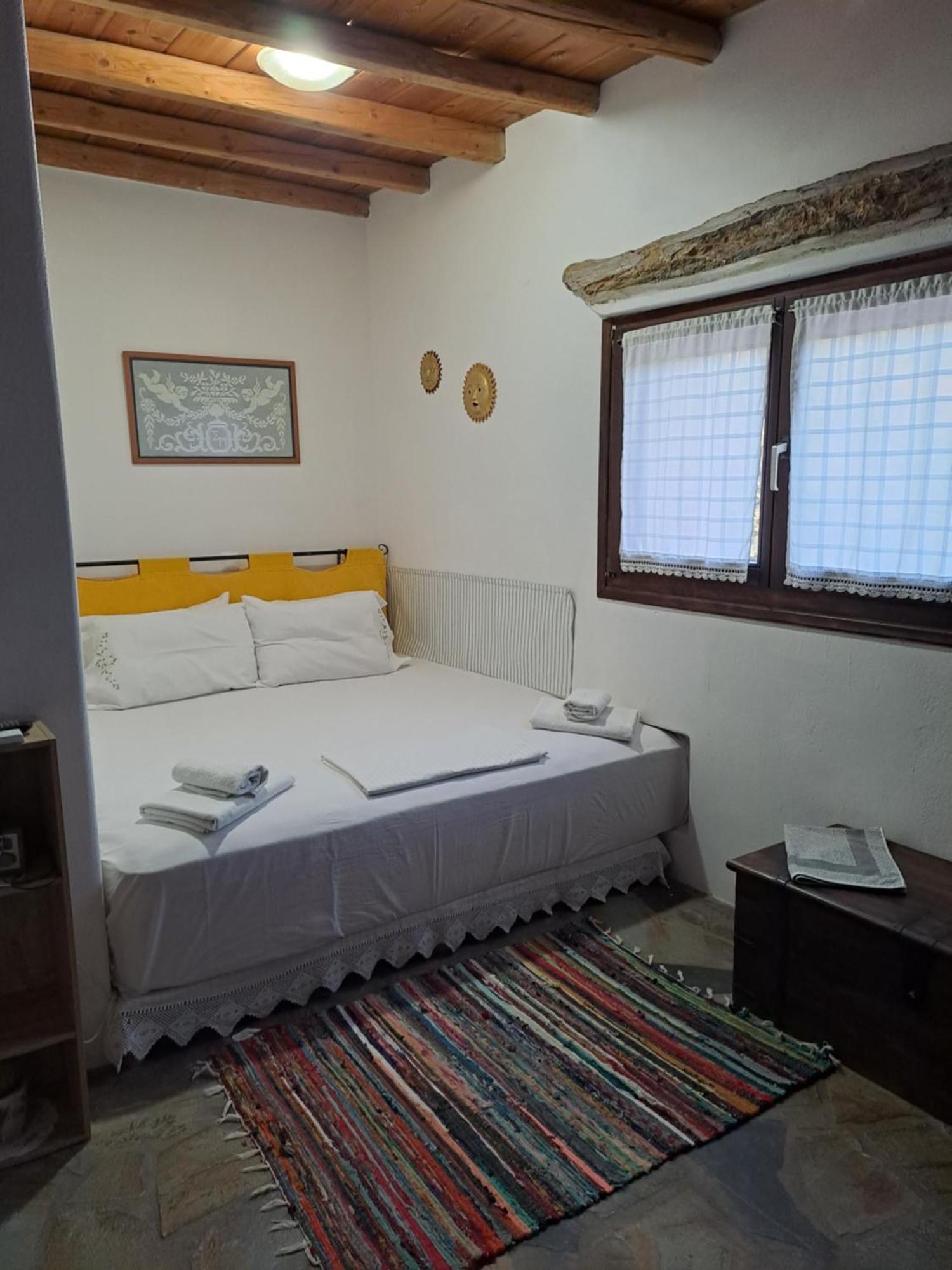 Traditional House Paros Szarakíniko Kültér fotó